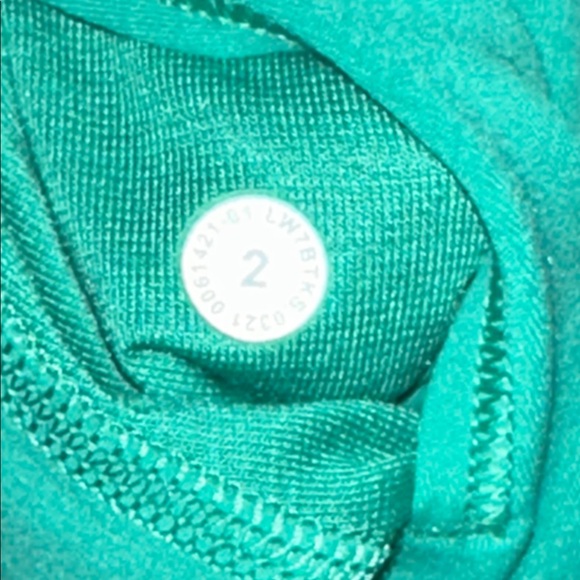 lululemon Align Short 8" Maldives Green Size 2 - Picture 8 of 8